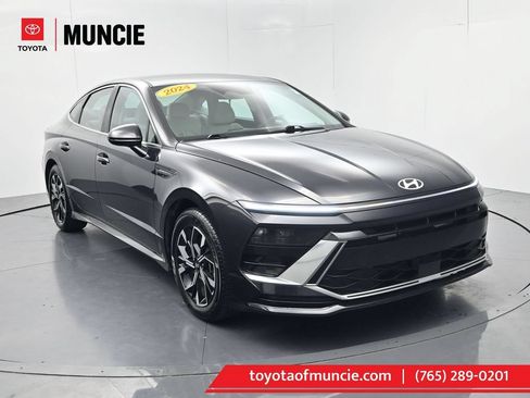 Used 2024 Hyundai Sonata SEL FWD image 1