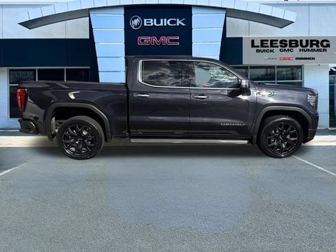 Used 2022 GMC Sierra 1500 Denali w/ Denali Carbonpro Edition AWD/4WD image 8
