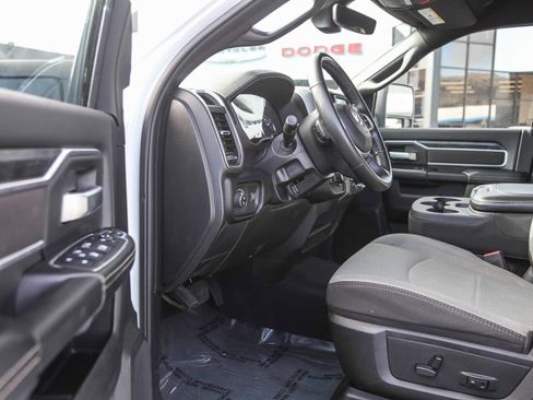 Used 2024 RAM 2500 Big Horn image 2