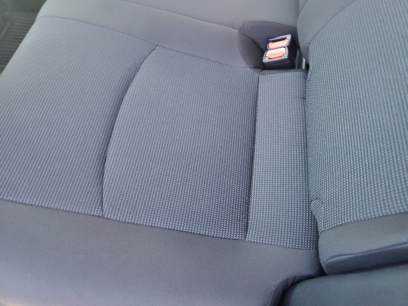 Used 2025 Toyota RAV4 LE AWD/4WD image 15