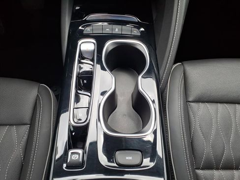 Used 2021 Buick Envision Avenir FWD image 21