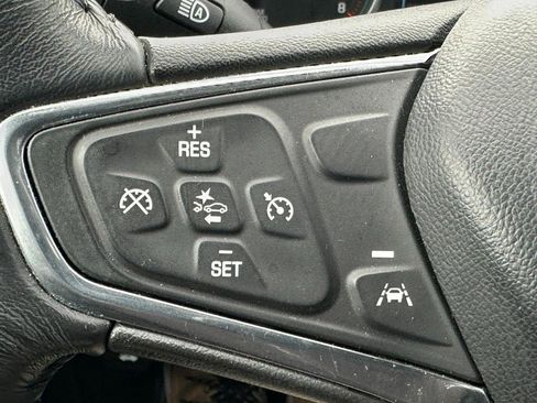 Used 2017 Chevrolet Malibu LT w/ Driver Confidence Package image 18