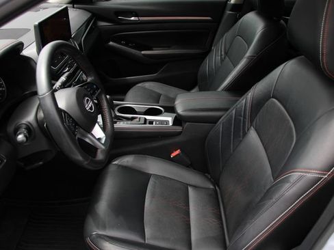 Certified 2024 Nissan Altima 2.0 SR FWD image 16