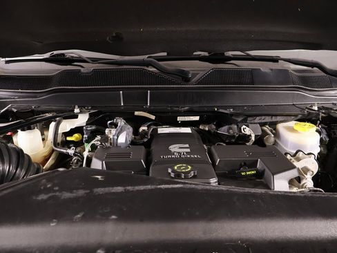 Used 2019 RAM 2500 Laramie w/ Night Edition image 20