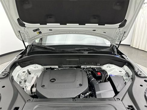 Used 2025 Volvo XC90 B6 Plus w/ Protection Package Premier image 27