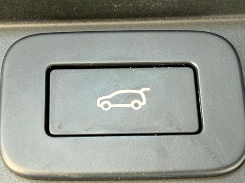 Used 2024 Land Rover Range Rover SE AWD/4WD image 8