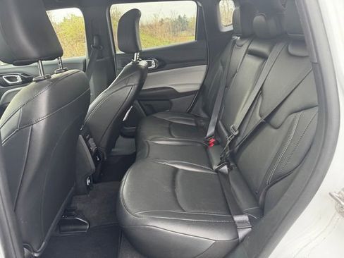 Certified 2025 Jeep Compass Limited w/ Elite Group AWD/4WD image 20