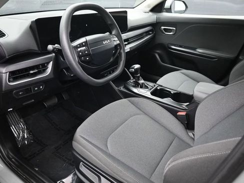 Used 2025 Kia K4 FWD image 9