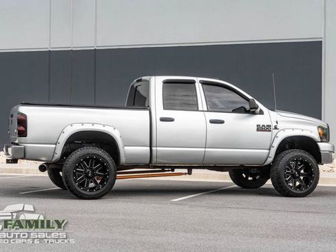 Used 2008 Dodge Ram 2500 Truck SLT w/ Trailer Tow Group AWD/4WD image 11