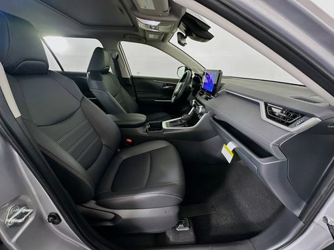 Used 2025 Toyota RAV4 XLE Premium w/ Weather Package image 31