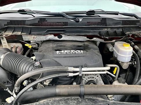 Used 2018 RAM 3500 Tradesman w/ Chrome Appearance Group image 31