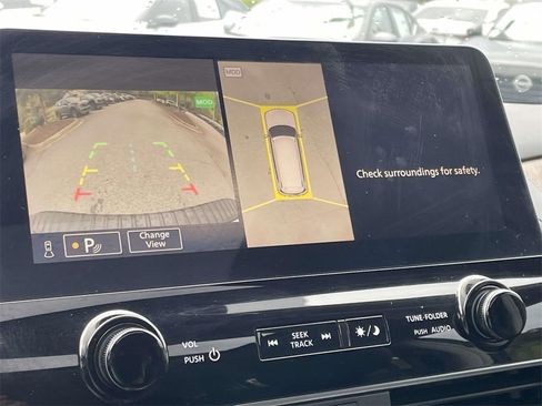 Certified 2024 Nissan Armada SL w/ Captain's Chairs Package image 28