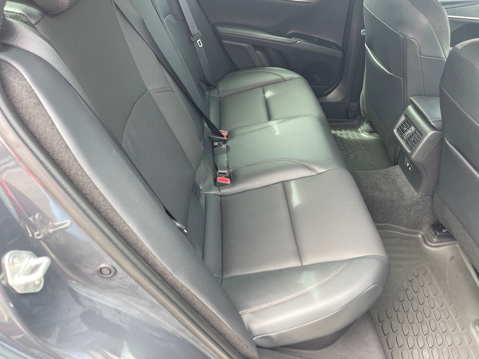 Used 2026 Toyota Camry XLE w/ Premium Plus Package FWD image 18