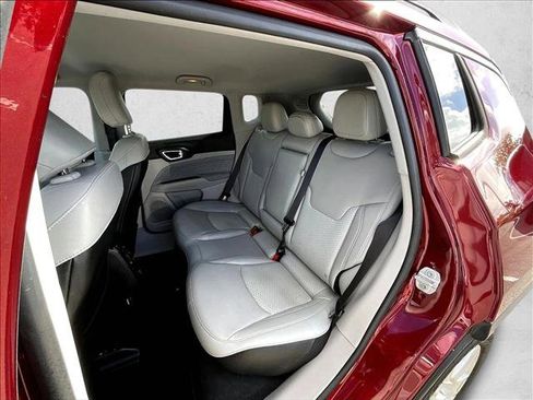 Used 2022 Jeep Compass Latitude AWD/4WD image 25