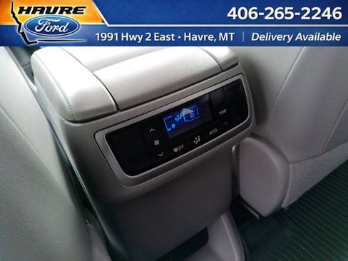 Used 2018 Toyota Highlander XLE AWD/4WD image 16