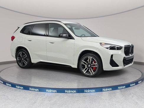 New 2026 BMW X1 xDrive28i w/ Technology Package AWD/4WD image 3