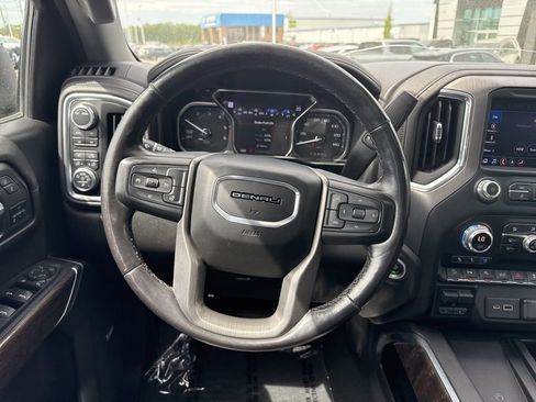 Used 2022 GMC Sierra 1500 Denali w/ Denali Premium Package image 16