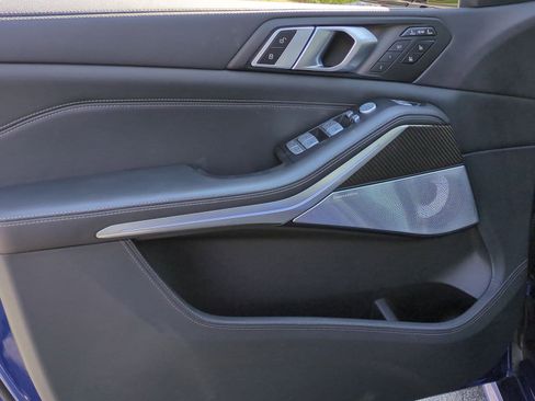 Certified 2025 BMW X7 M60i image 14