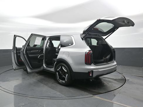 Used 2023 Kia Telluride EX AWD/4WD image 51