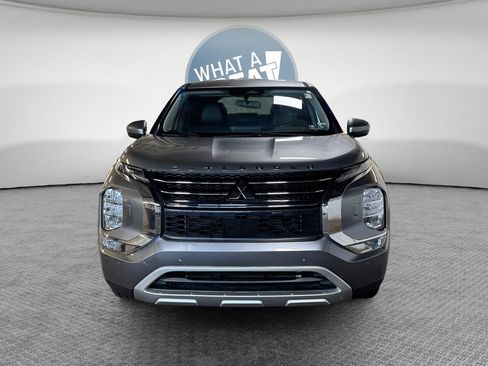 Used 2022 Mitsubishi Outlander SE AWD/4WD image 9