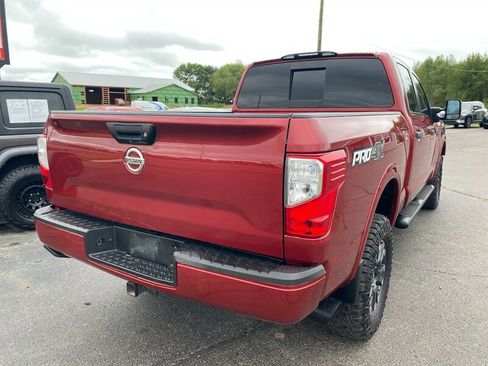 Used 2019 Nissan Titan PRO-4X image 9