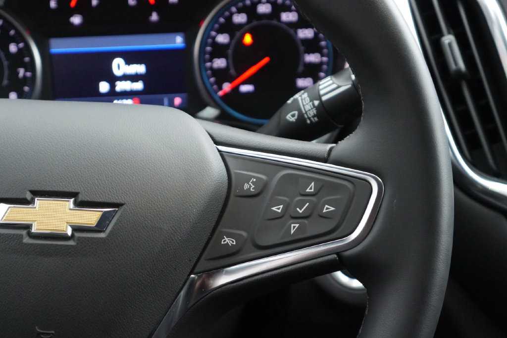Used 2024 Chevrolet Equinox LT FWD image 18