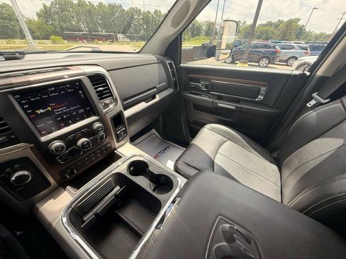 Used 2018 RAM 3500 Laramie AWD/4WD image 27