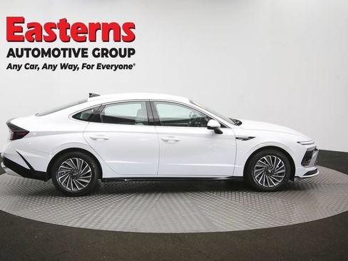 Used 2025 Hyundai Sonata SEL FWD image 44