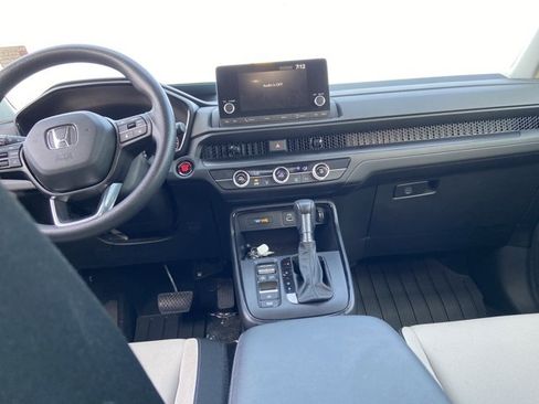 Used 2023 Honda CR-V LX image 15