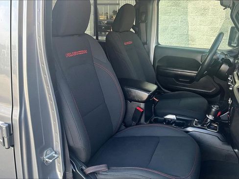 Used 2018 Jeep Wrangler Unlimited Rubicon AWD/4WD image 7