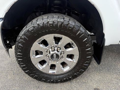 Used 2013 Ford F350 Lariat w/ Chrome Pkg AWD/4WD image 4