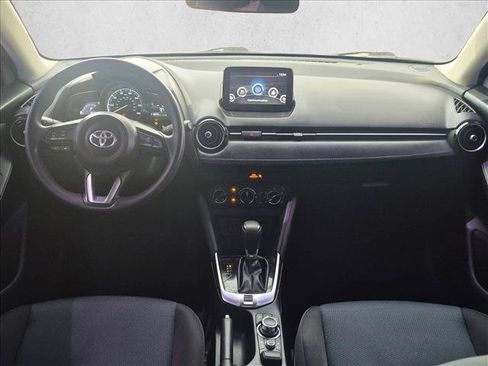 Used 2019 Toyota Yaris LE FWD image 15