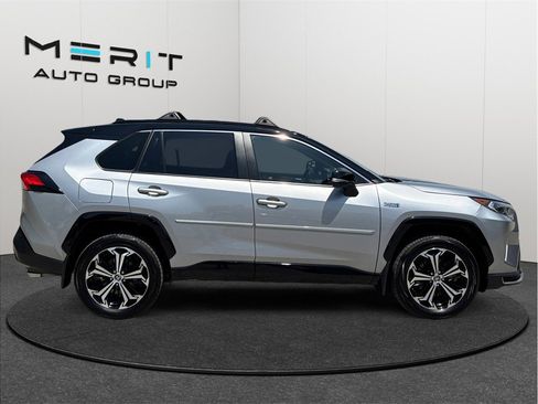 Used 2021 Toyota RAV4 XSE w/ Weather Package AWD/4WD image 10