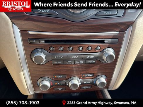 Used 2018 Nissan Pathfinder Platinum AWD/4WD image 35