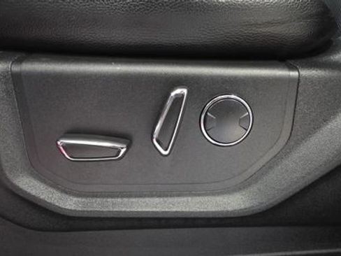 Used 2018 Ford F150 Lariat image 16