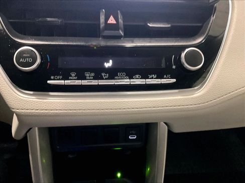 Used 2024 Toyota Corolla Cross LE image 26