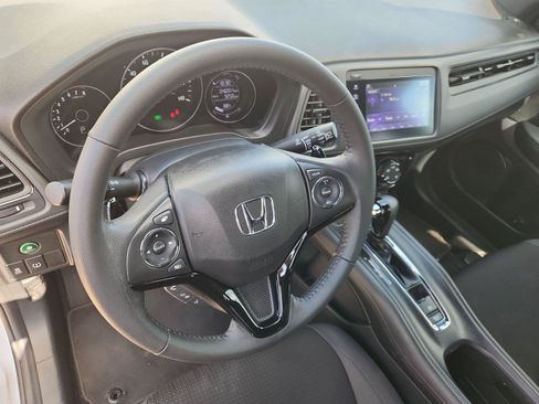 Used 2022 Honda HR-V Sport image 10