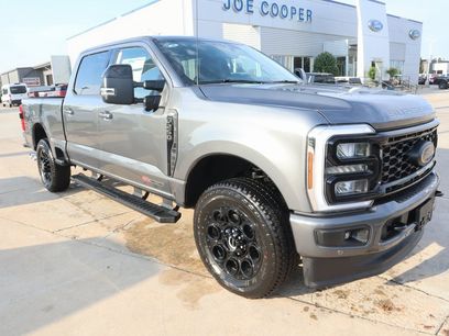 New 2026 Ford F250 Lariat w/ Black Appearance Package