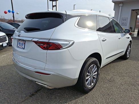 Certified 2024 Buick Enclave Essence AWD/4WD image 25