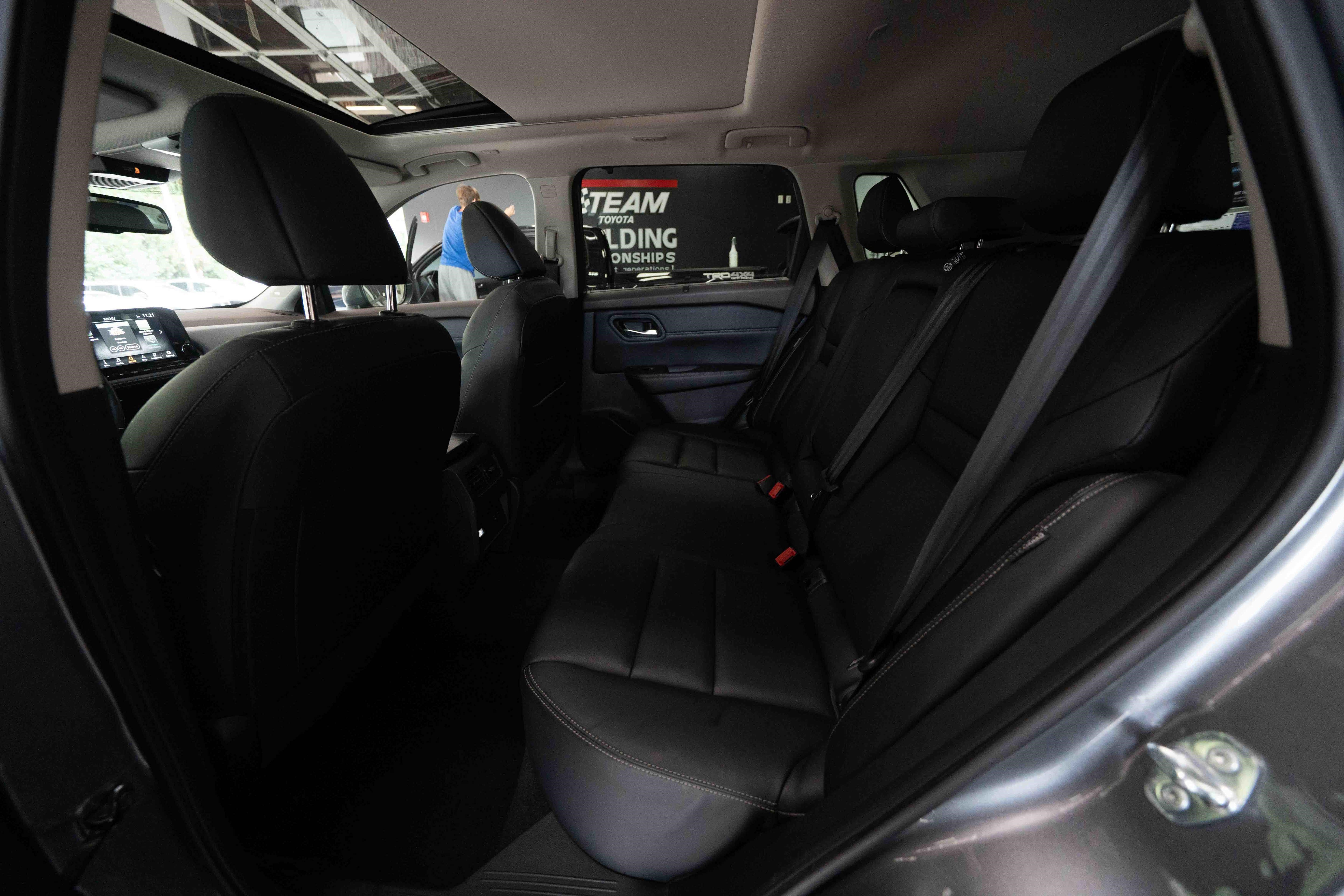 Used 2023 Nissan Rogue SL w/ SL Premium Package AWD/4WD image 23