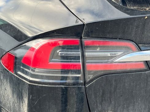 Used 2019 Tesla Model X Long Range image 14