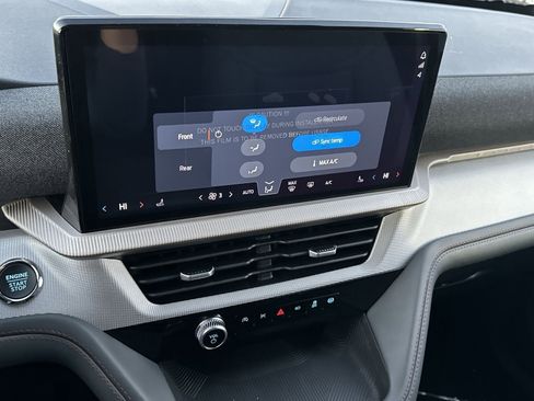 New 2026 Ford Explorer Active image 25