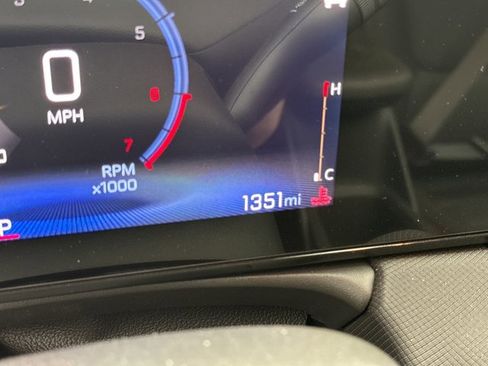 Used 2025 Chevrolet TrailBlazer RS w/ Driver Confidence Package image 9