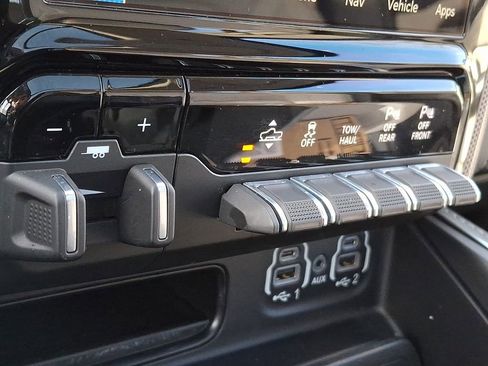 Used 2023 RAM 1500 Limited image 22