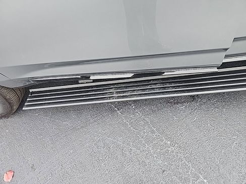 Used 2023 Cadillac Escalade Sport Platinum w/ LPO, ONYX Package image 9