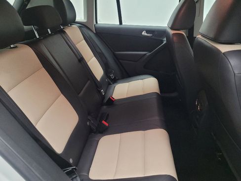 Used 2016 Volkswagen Tiguan S FWD image 19
