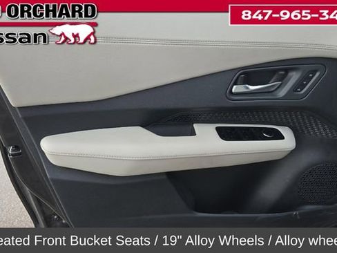 Used 2023 Nissan Ariya AWD image 9