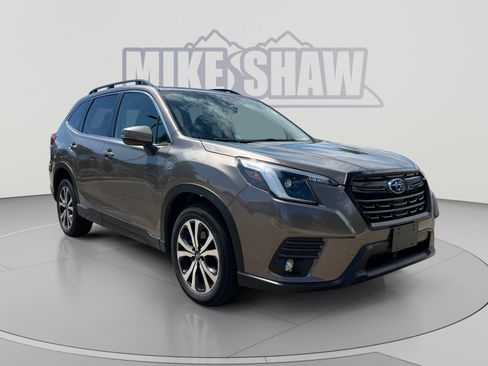 Used 2024 Subaru Forester Limited AWD/4WD image 7