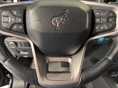 Used 2022 Ford Bronco Outer Banks image 16