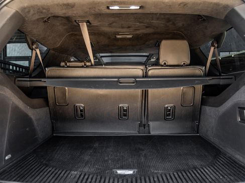 Used 2024 Cadillac Escalade ESV V AWD/4WD image 37